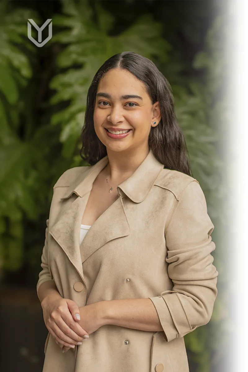 Isabella Chacín, abogada en Uribe Yáñez. Especialista en derecho de la competencia, protección del consumidor y datos personales.