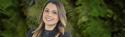 Lucciana Moreno, abogada en Uribe Yáñez. Experta en derecho de la competencia, protección de datos y cumplimiento normativo.