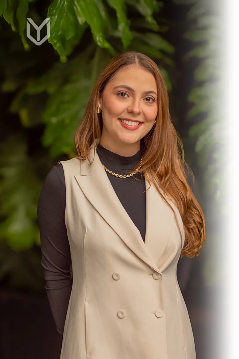 María Jaramillo, abogada en Uribe Yáñez. Experta en derecho de la competencia y protección del consumidor.